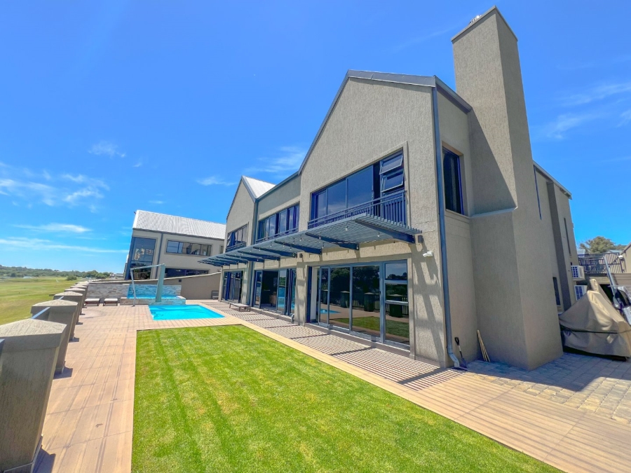 5 Bedroom Property for Sale in Heron Banks Golf Estate Free State